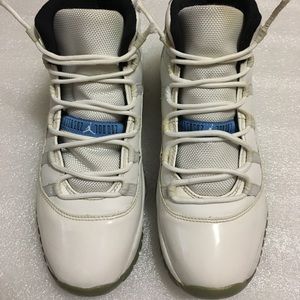 AIR JORDAN 11 RETRO 